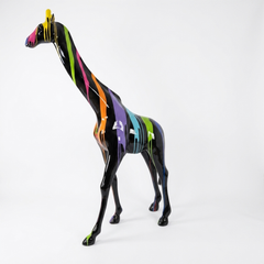 Giraffe Skulptur 230 cm – Black Trash 2