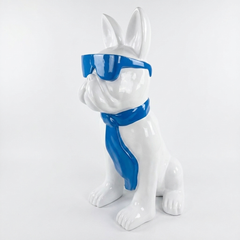 Bulldogge Skulptur sitzend mit Sonnenbrille 190 cm – Weiß & Blau 1
