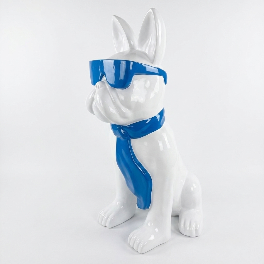 Bulldogge Skulptur sitzend mit Sonnenbrille 190 cm – Weiß & Blau